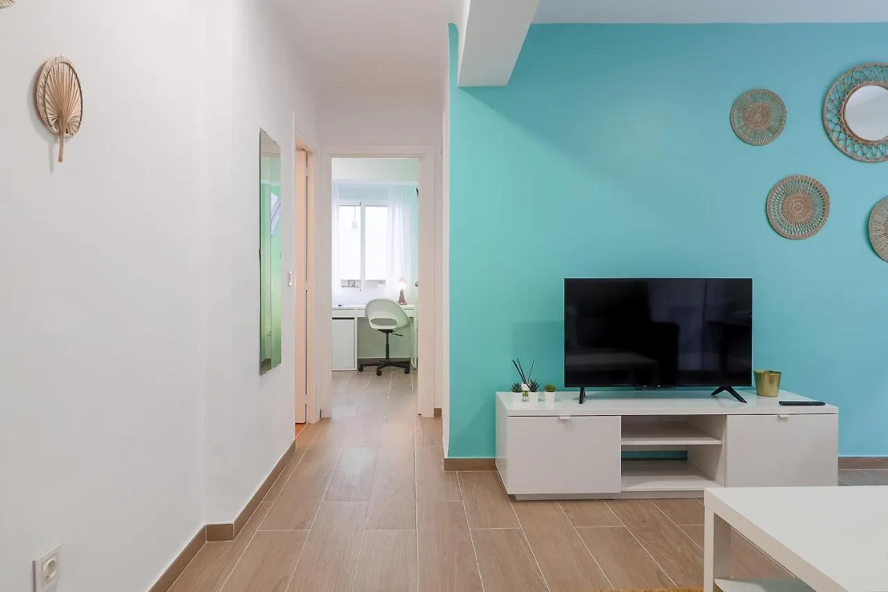 C29 Beutiful & Shiny 4 Bdrm Apartment Malaga Spain