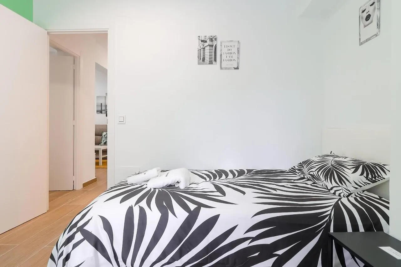 C29 Beutiful & Shiny 4 Bdrm Apartment Malaga