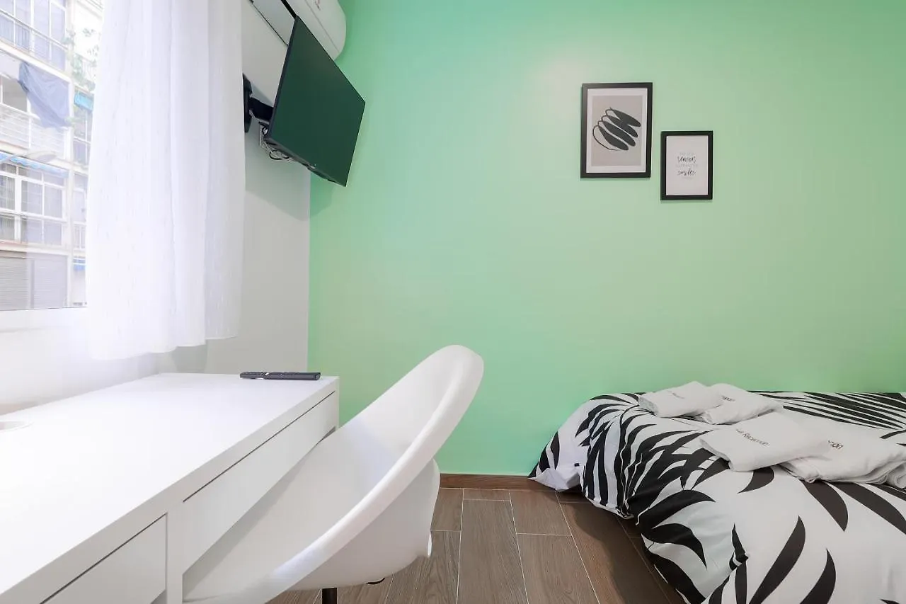 C29 Beutiful & Shiny 4 Bdrm Apartment Malaga