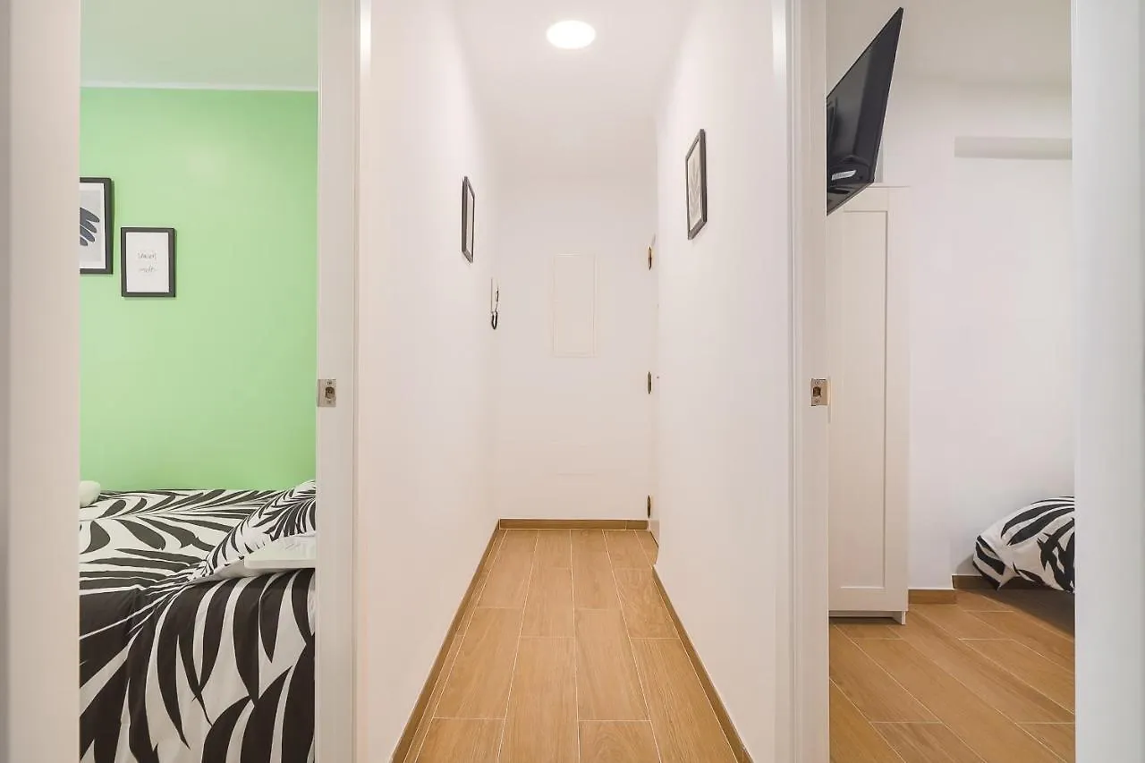 C29 Beutiful & Shiny 4 Bdrm Apartment Malaga
