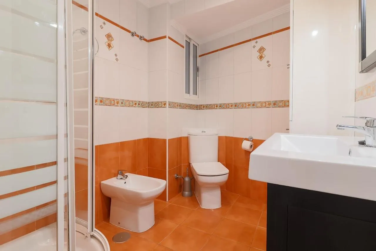 C29 Beutiful & Shiny 4 Bdrm Apartment Malaga