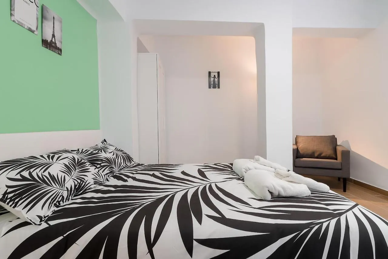 C29 Beutiful & Shiny 4 Bdrm Apartment Malaga