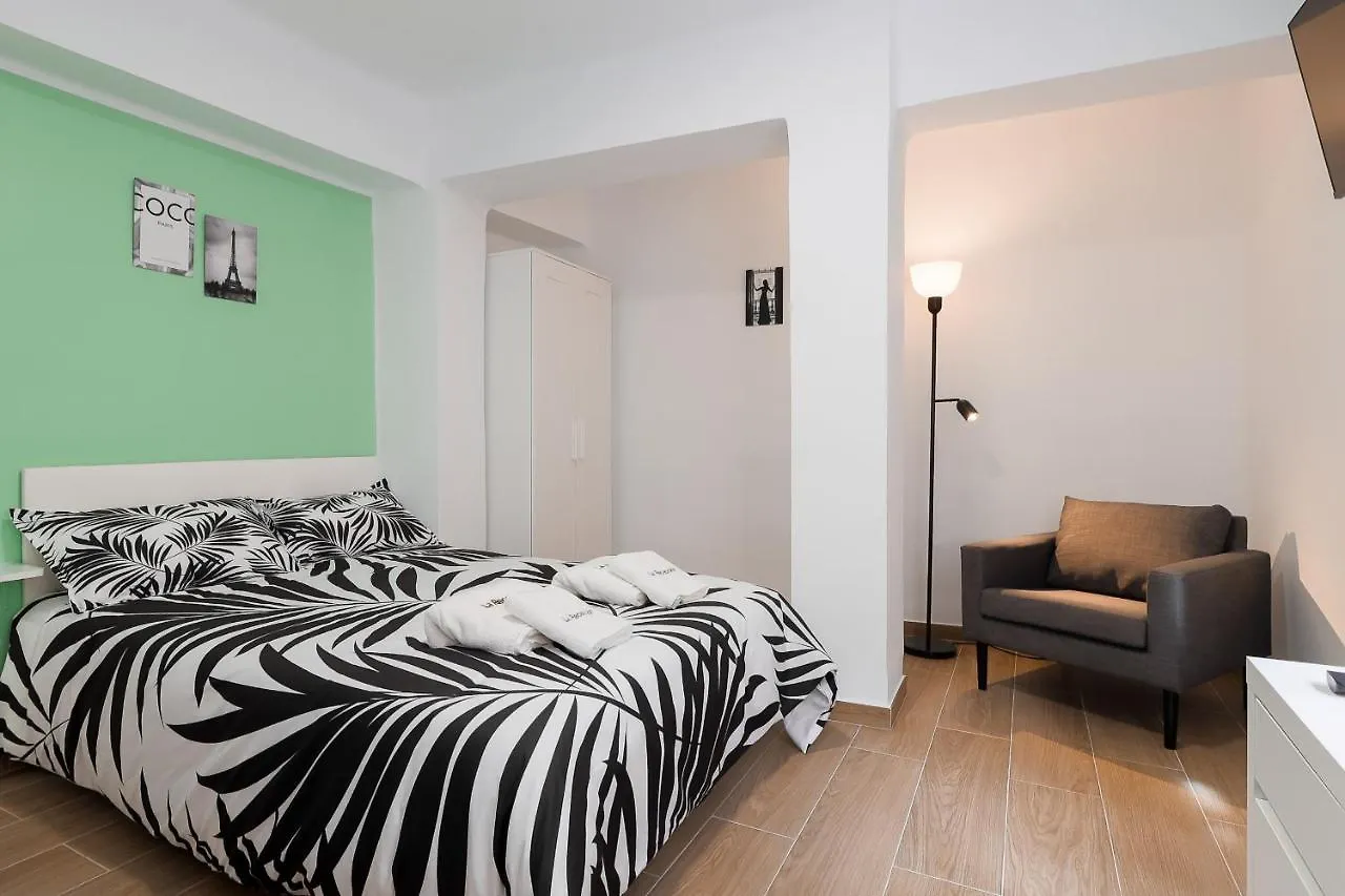 C29 Beutiful & Shiny 4 Bdrm Apartment Malaga