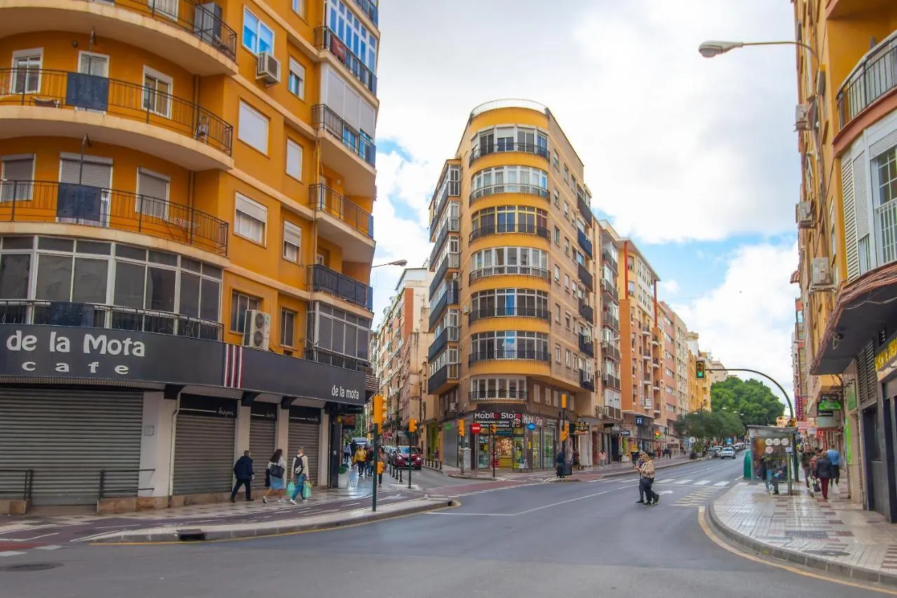 C29 Beutiful & Shiny 4 Bdrm Apartment Malaga Spain