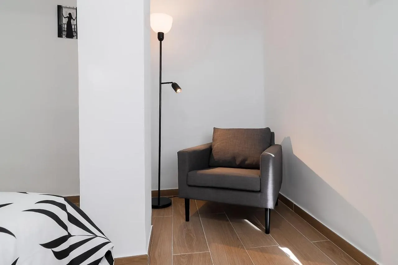 C29 Beutiful & Shiny 4 Bdrm Apartment Malaga