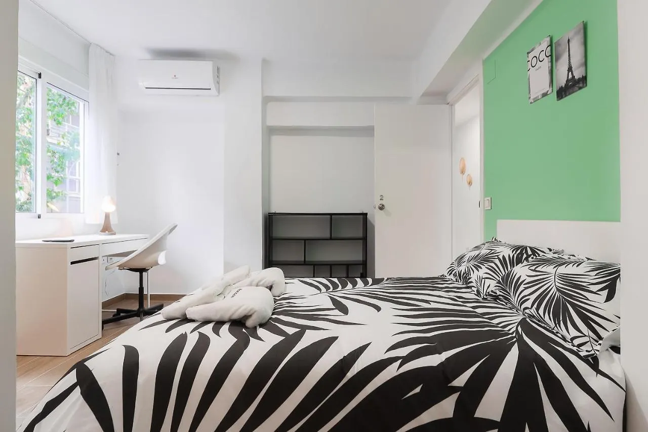 C29 Beutiful & Shiny 4 Bdrm Apartment Malaga